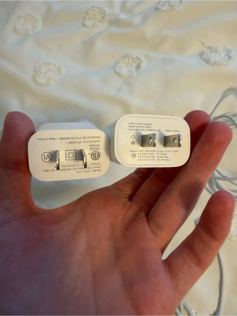 Apple White Lightening Charging Cables with USB Power Adapters Bundle